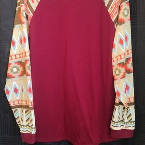 Women's Long Sleeve Geometric Print Top - Burgundy